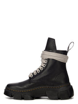 X DR. MARTENS JUMBO LACE BOOT (WOMENS)