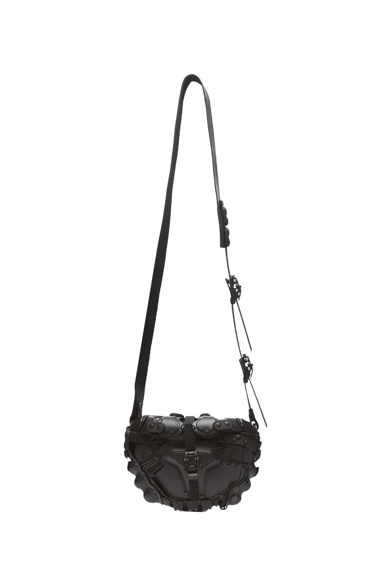 BLACK MATT I11 CROSSBODY BAG