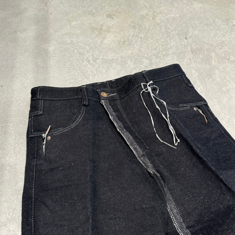 DISPLACEMENT JEANS DENIM