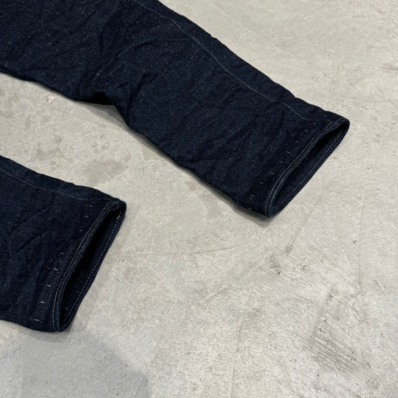 DISPLACEMENT SEAM JEANS