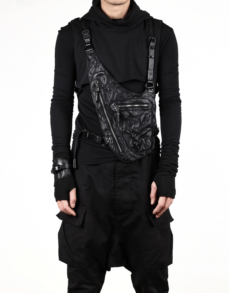 LUIS BLACK VEST BAG