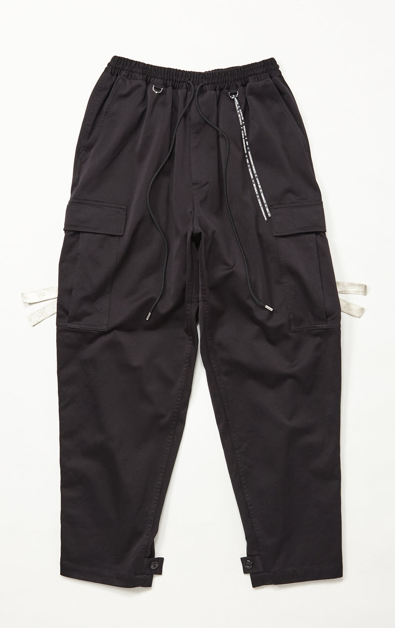 BLACK REGULAR FIT CARGO PANTS