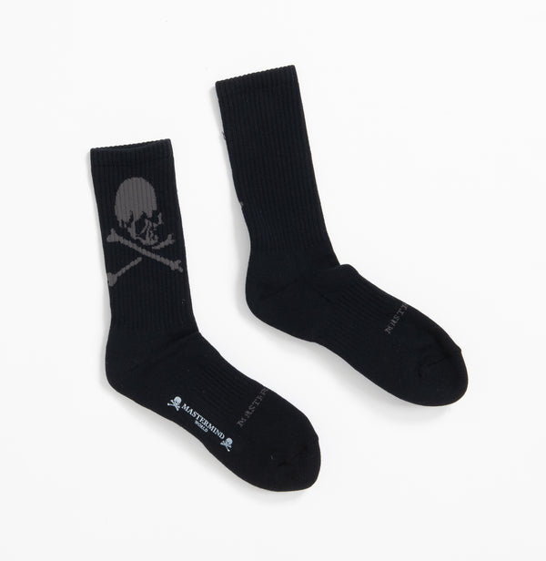 BLACK REGULAR SOCKS