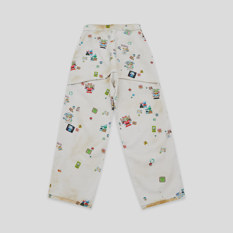 STICKERS GRAFFITI PRINT PANTS