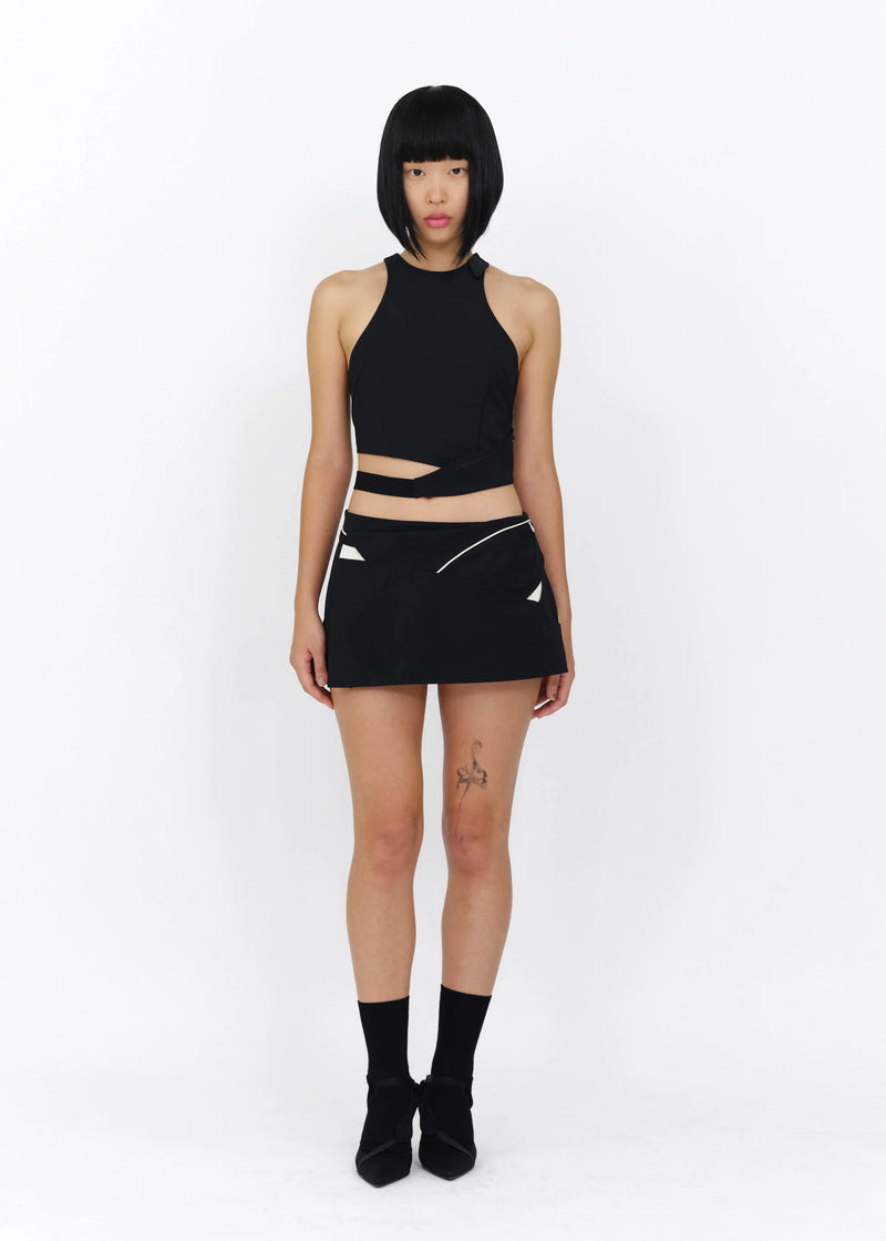 BLACK CLINCHED HALTER TOP
