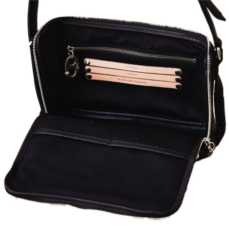 motion shoulder bag