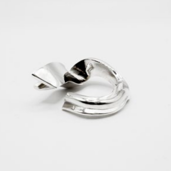 DISTORTED LOGO RING