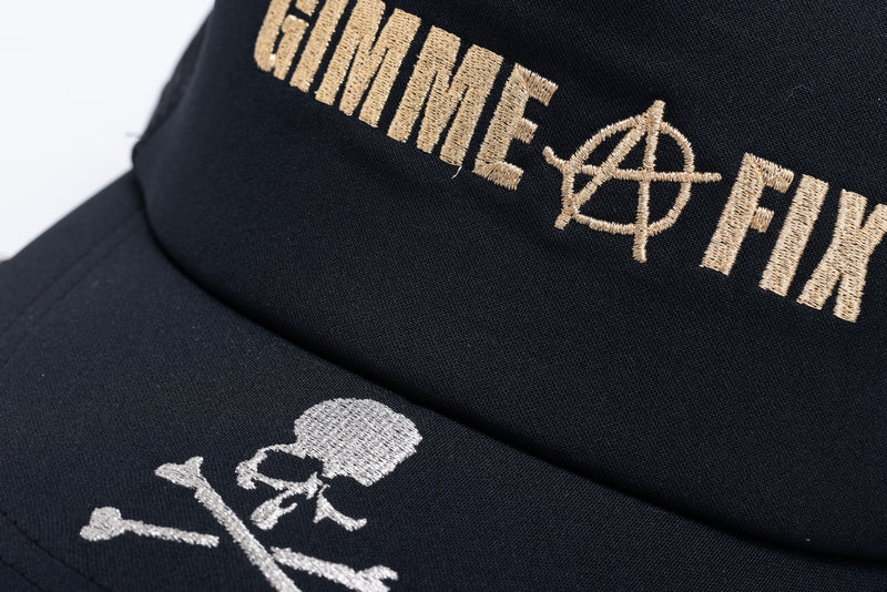 GRAPHIC EMBROIDERED CAP