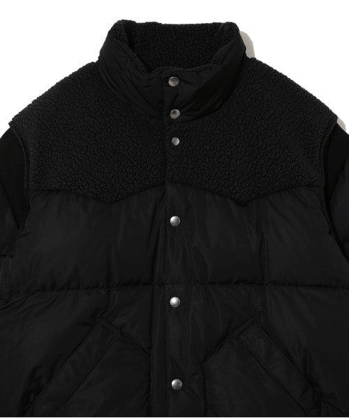 BLACK PANELLED PUFFER JACKET